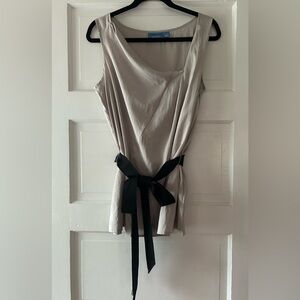 Simply Vera by Vera Wang top in size L